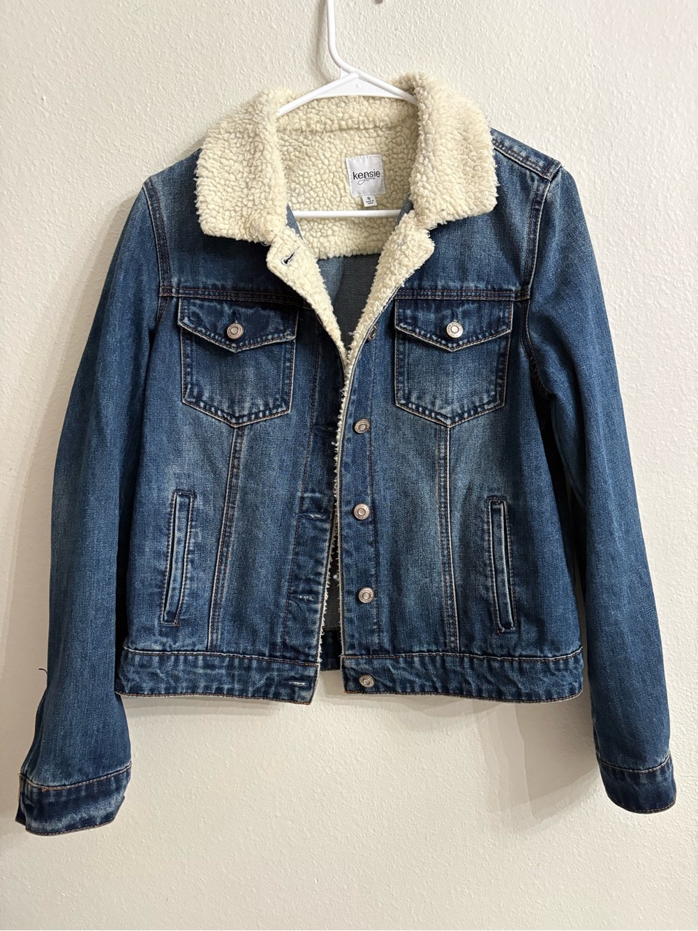 Kensie Cream Sherpa Jacket Liner with White Label